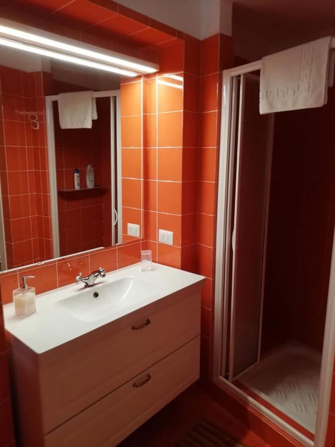 Apartament Davide & Mary Friendly House Novara Zewnętrze zdjęcie