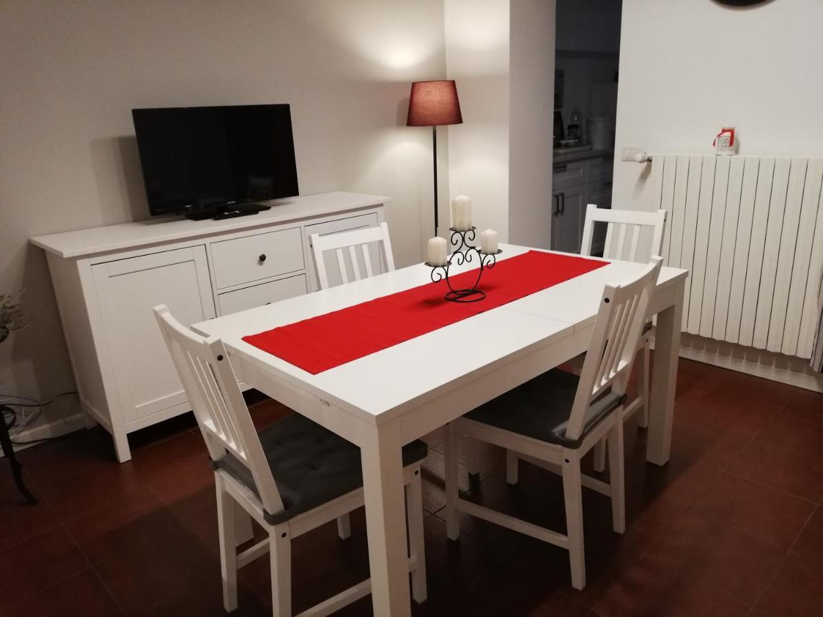 Apartament Davide & Mary Friendly House Novara Zewnętrze zdjęcie